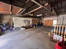 Maison familiale atypique avec grand garage attenant