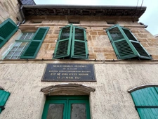 Maison historique à rénover au coeur du centre-ville
