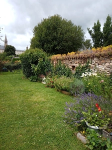 Maison de ville avec jardin 89500€ LE DORAT (87)