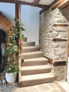  Propriété d’exception de 28 ha avec étang, gîtes et installation equestre privée à CEYROUX (23) 766500€ FAI