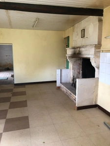  Fermette en pierre 450 m2 avec 3 ha MAREUIL (24)  124 700€ FAI