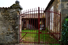 Maison de village 185 m2 avec jardin CHERVES CHATELARS (16) 154500 € FAI
