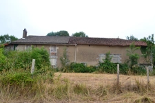 ? Maison de campagne à Genouillac – 242 m² habitables sur 1,8 hectare