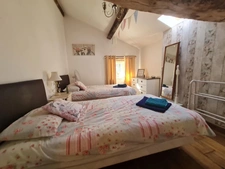 Maison de campagne 120 metre carre avec grand jardin CHERVES CHATELARS (16)