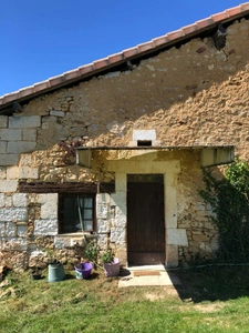  Fermette en pierre 450 m2 avec 3 ha MAREUIL (24)  124 700€ FAI
