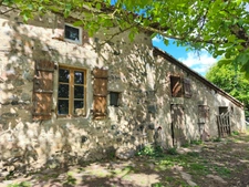  Maison en pierre 145m2 avec jardin (5000 m2) LESTERPS 129 000€ FAI