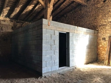 Fermette en pierre 450 m2 avec 3 ha MAREUIL (24)  124 700€ FAI