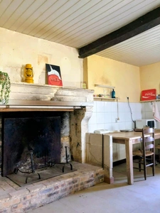  Fermette en pierre 450 m2 avec 3 ha MAREUIL (24)  124 700€ FAI