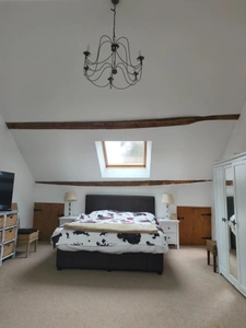  Propriété d’exception de 28 ha avec étang, gîtes et installation equestre privée à CEYROUX (23) 766500€ FAI