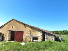  Fermette en pierre 450 m2 avec 3 ha MAREUIL (24)  124 700€ FAI