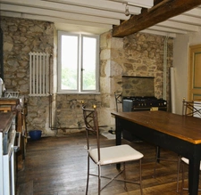 Maison de village 185 m2 avec jardin CHERVES CHATELARS (16) 154500 € FAI
