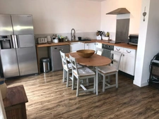  Propriété d’exception de 28 ha avec étang, gîtes et installation equestre privée à CEYROUX (23) 766500€ FAI
