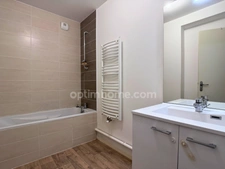 T3 traversant avec grand balcon & parking sécurisé – Quartier Sud–Gare, rue calme
