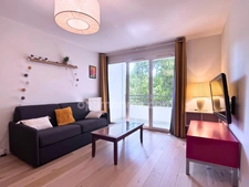 A louer T3 meublé lumineux 57 m², balcon, calme, proche commodités, gare à 15 min