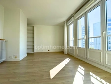 T3/T4 rénové 67 m² Bourg-L’Évêque Dernier étage, balcon S-O, cave, parking résident