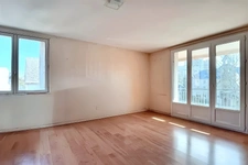 Grand appartement traversant 4 chambres, proche métro Gros Chêne et commerces