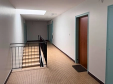 Grand appartement traversant 4 chambres, proche métro Gros Chêne et commerces