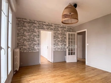 Appartement 3 pièces traversant avec balcon – Rennes Arsenal-Redon