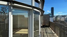 PARIS 15e – DERNIER ÉTAGE – DUPLEX 127 M² – TERRASSE 40 M² – VUE TOUR EIFFEL – BOX + PARKING