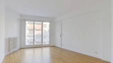 T2 lumineux avec balcon – Paris 13e, Quartier Maison Blanche