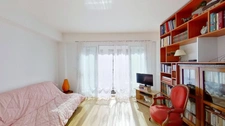 T2 lumineux avec balcon – Paris 13e, Quartier Maison Blanche