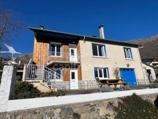 Maison avec vue exceptionnelle à OUZOUS (65)