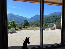 Villa d'architecte avec vue panoramique et terrain constructible de 3 844 m² – OUZOUS