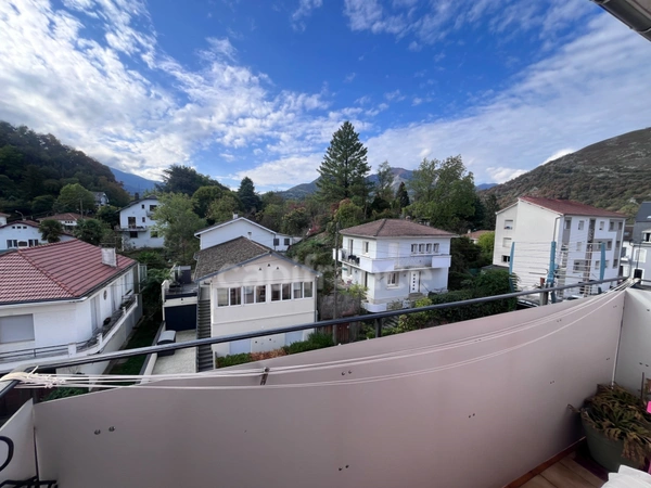 Lourdes | T4 traversant, dernier étage, balcon plein Sud et vue montagnes