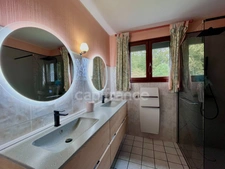  Maison familiale de 120 m² avec sous-sol complet, terrasse et jardin arboré