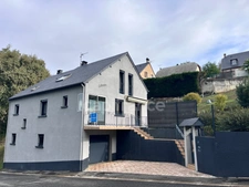  Maison familiale de 120 m² avec sous-sol complet, terrasse et jardin arboré
