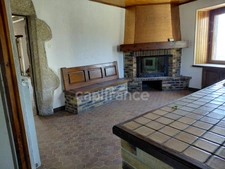 Jolie maison 4 pièces au cœur de la châtaigneraie cantalienne - LEYNHAC (15)