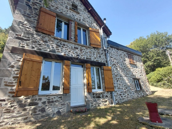 Belle maison de caractère entre le Cantal et l'Aveyron