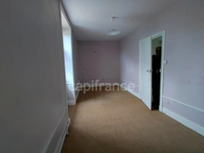 Elegant residence in the heart of Saint-Paul-des-Landes - France - Cantal 