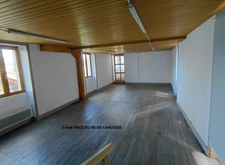 Grande maison rénovée avec atelier, terrasse panoramique et verger – 220 m² – Mourjou (Puycapel  cantal)