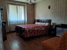 Maison au calme à vendre 7 pièces sur belle surface de terrain