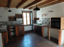 Grande maison rénovée avec atelier, terrasse panoramique et verger – 220 m² – Mourjou (Puycapel  cantal)
