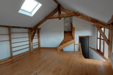 Grande maison rénovée avec atelier, terrasse panoramique et verger – 220 m² – Mourjou (Puycapel  cantal)