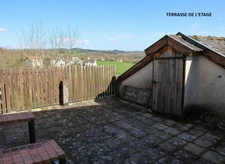 Grande maison rénovée avec atelier, terrasse panoramique et verger – 220 m² – Mourjou (Puycapel  cantal)