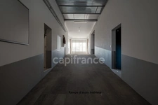 Ancien garage automobile avec fort potentiel de réhabilitation à MONTSALVY (15)