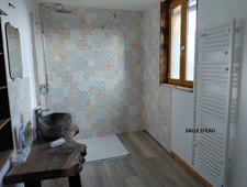 Grande maison rénovée avec atelier, terrasse panoramique et verger – 220 m² – Mourjou (Puycapel  cantal)