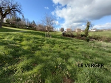 Grande maison rénovée avec atelier, terrasse panoramique et verger – 220 m² – Mourjou (Puycapel  cantal)