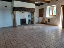 Jolie maison 4 pièces au cœur de la châtaigneraie cantalienne - LEYNHAC (15)