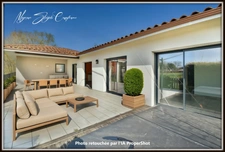 CONTEMPORARY single-storey VILLA for sale 5 rooms SOUSTONS (40) 130 m² near the lake.