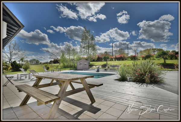 Dpt Landes (40), à vendre CAPBRETON Propriété de charme au calme.
