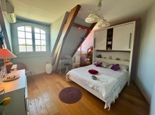 8-room property for sale in Mont-de-Marsan (40), 210 m², close to shops