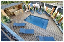 Landes department (40), for sale charming renovated villa of approximately 210 m² in a quiet location.