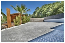 Landes department (40), for sale charming renovated villa of approximately 210 m² in a quiet location.