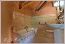 Property for sale 8 rooms MIMIZAN (40) with private lake.