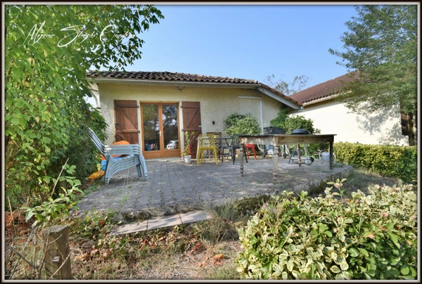 PROPRIETE à vendre 10 pièces  (40) PROCHE DE L'ETANG BLANC