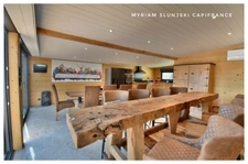 Landes department (40), for sale charming renovated villa of approximately 210 m² in a quiet location.